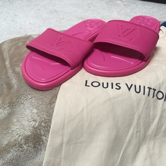 Louis Vuitton Slides/Sandals - Picture 3 of 16